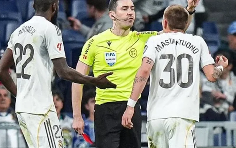 رابطة الليجا توضح مبررات إشهار البطاقة الحمراء في وجه لاعب ريال مدريد أمام خيتافي